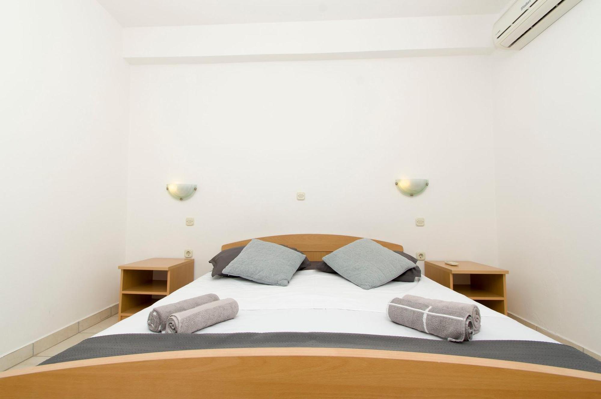 Apartments וולה לוקה מראה חיצוני תמונה
