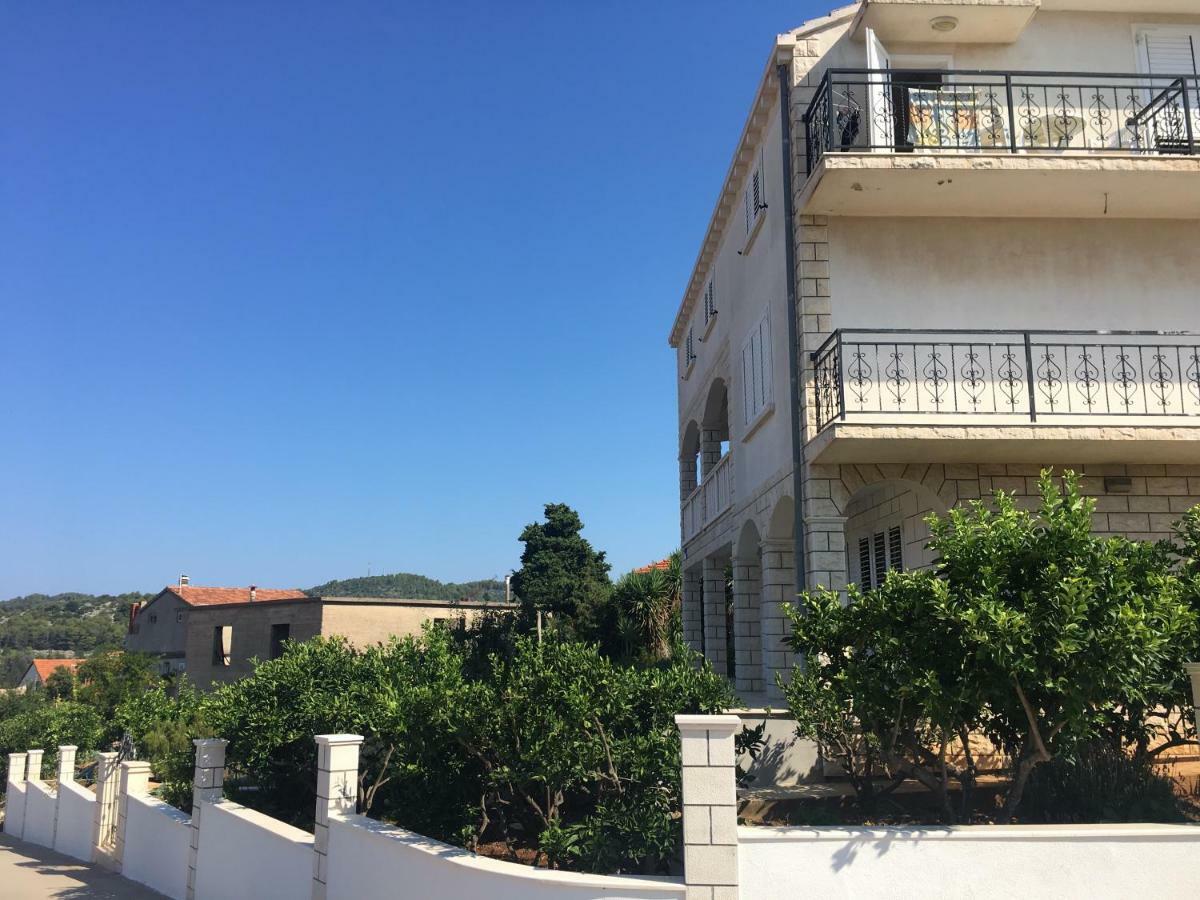 Apartments וולה לוקה מראה חיצוני תמונה